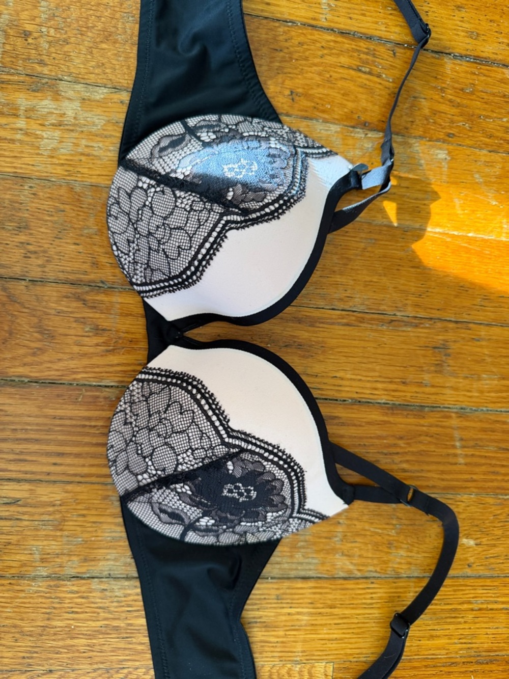 Maidenform Black and Light Pink Lace Overlay Push-Up Bra